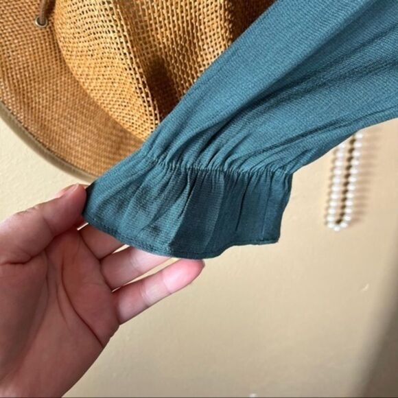 SEE U SOON | Puff Sleeve Emerald Smocked Oversized Wrap Dress - Picture 12 of 14